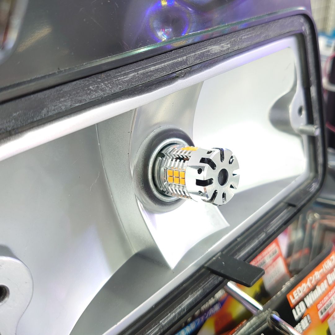 JB激光LEDウインカーバルブ アンバー ピン角度150 12/24V 2個入 LSL